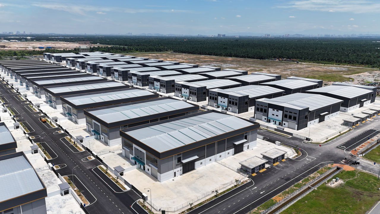 Cluster Factory & Semi-D Factory in Jenjarom